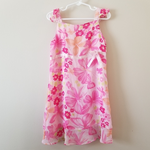 8 pieces of dresses. - Picture 2 of 8